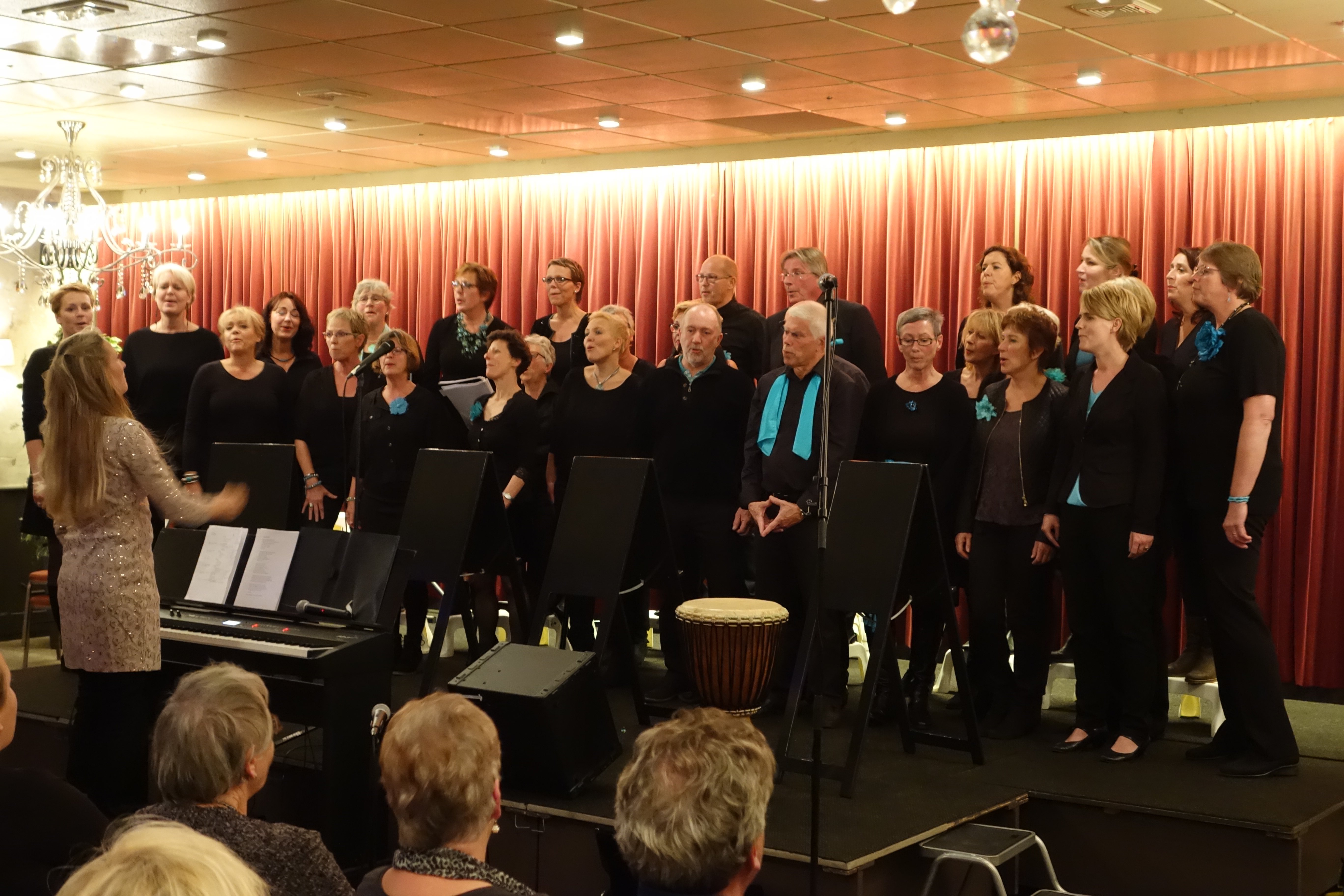 Concert "Get Around", "de Valleiparels" en "de Gemengde Noten"